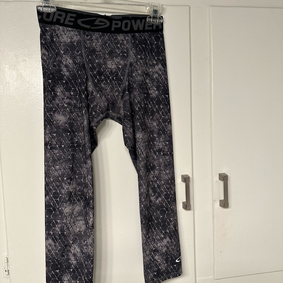 Champion Camouflage Compression Bottom Size Youth men’s L (12-14) - Picture 12 of 12